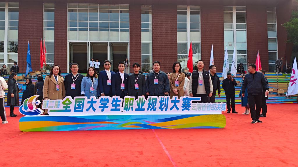 d2892acc07e3354e055d82595e077bd.jpg